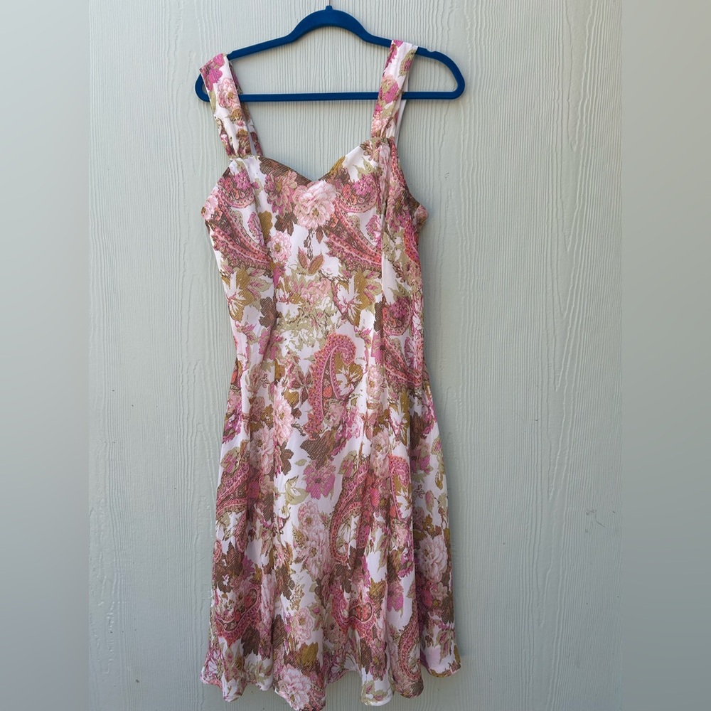 Connected Apparel Pink Sleeveless Sweetheart Midi Dress